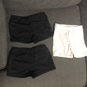 ✨cartwheel shorts✨{3/$18}